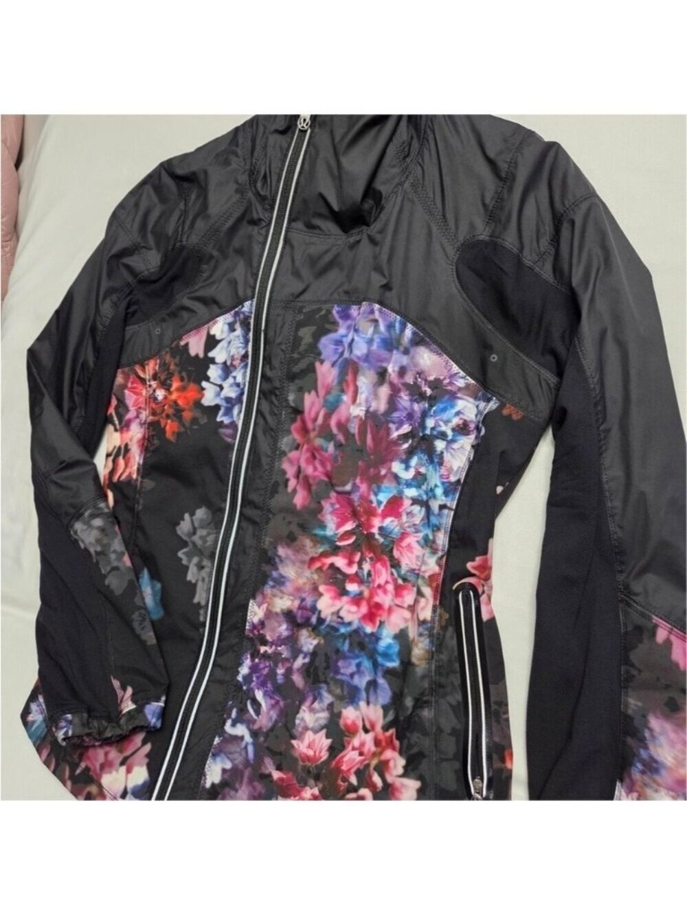 Lululemon Run For Your Life Jacket Floral Moody Mirage Size 6